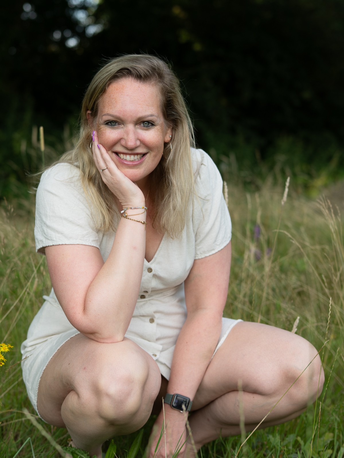 Annemarie aan het werk als trouwfotograaf tijdens een bruiloft